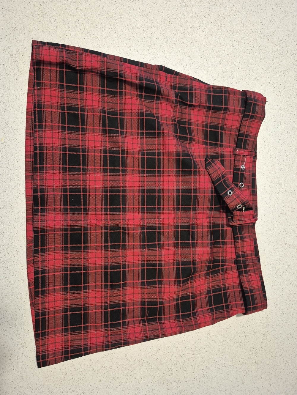 H&M Red and Black Plaid Mini Skirt with Buckle Belt